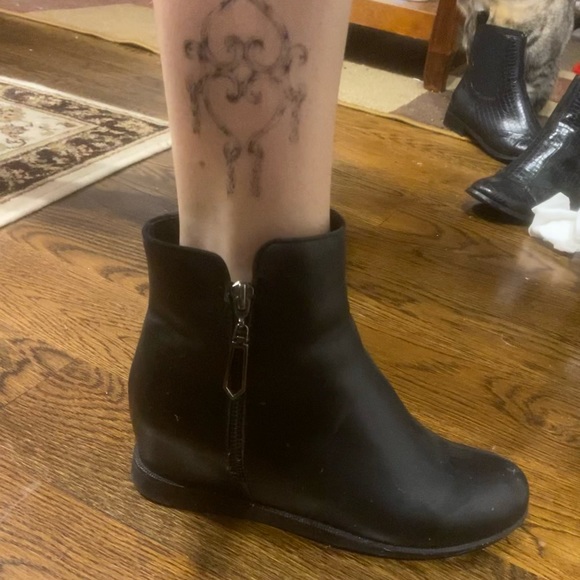 passagi wedge bootie - Picture 1 of 3